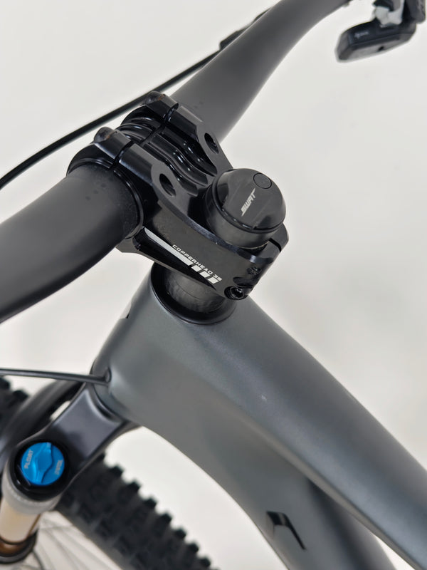Specialized S-Works Stumpjumper AXS 2022 CARBON/ MEDIUM / RRP: £8,499.00 / Excellent Condition!