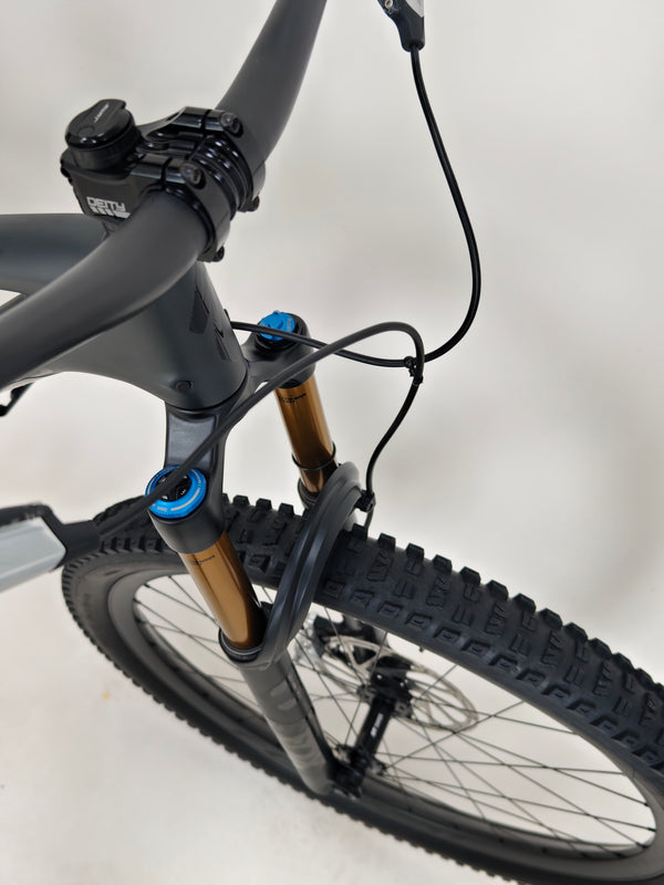 Specialized S-Works Stumpjumper AXS 2022 CARBON/ MEDIUM / RRP: £8,499.00 / Excellent Condition!