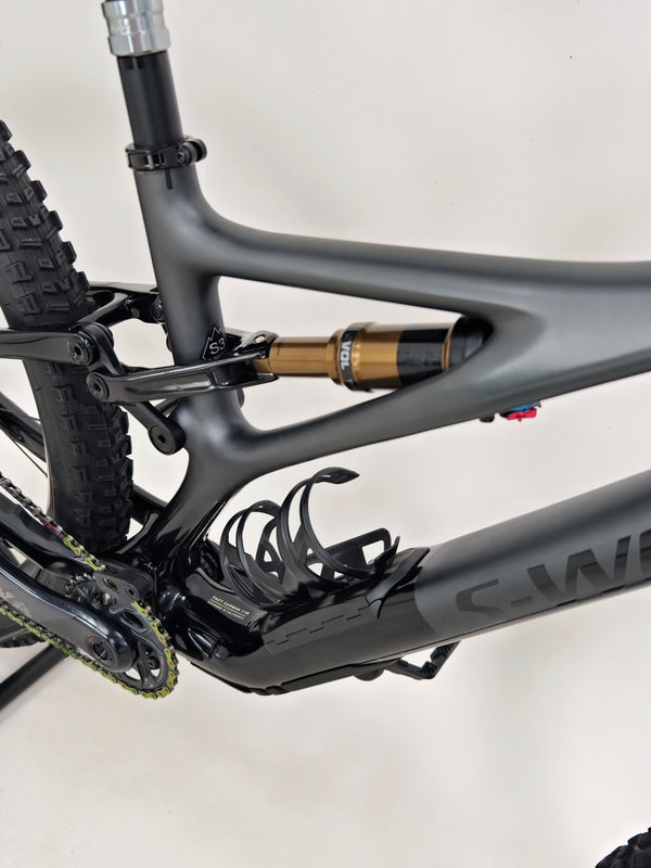 Specialized S-Works Stumpjumper AXS 2022 CARBON/ MEDIUM / RRP: £8,499.00 / Excellent Condition!