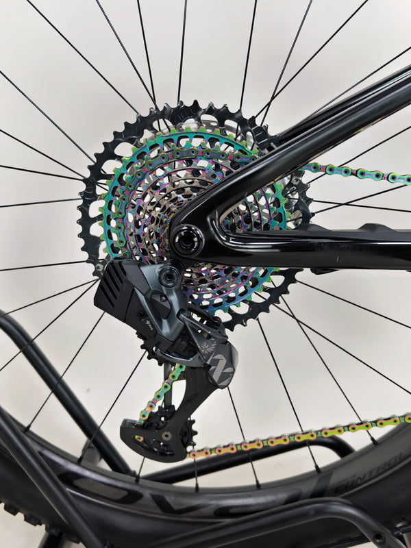 Specialized S-Works Stumpjumper AXS 2022 CARBON/ MEDIUM / RRP: £8,499.00 / Excellent Condition!