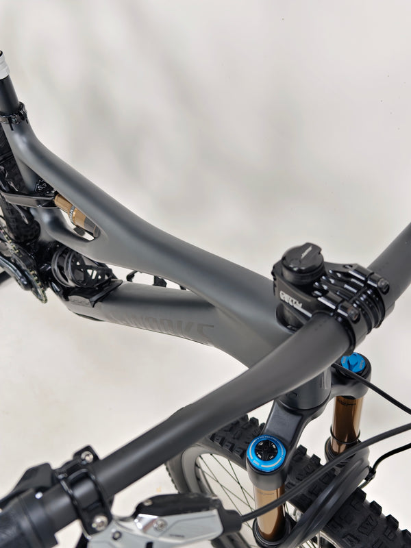 Specialized S-Works Stumpjumper AXS 2022 CARBON/ MEDIUM / RRP: £8,499.00 / Excellent Condition!