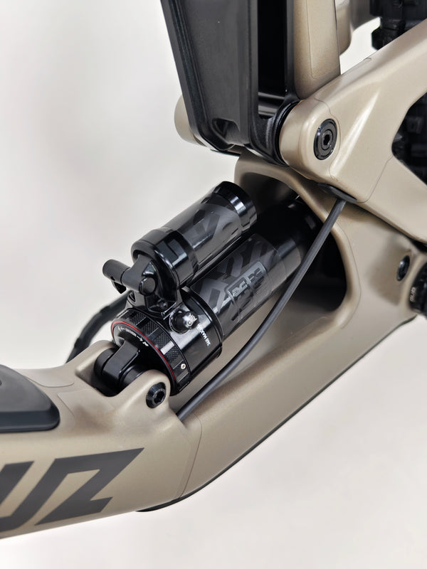 Santa Cruz Megatower 2 GX AXS C 2023 / Customized / LARGE / RRP: £7,899.00/ Excellent Condition!