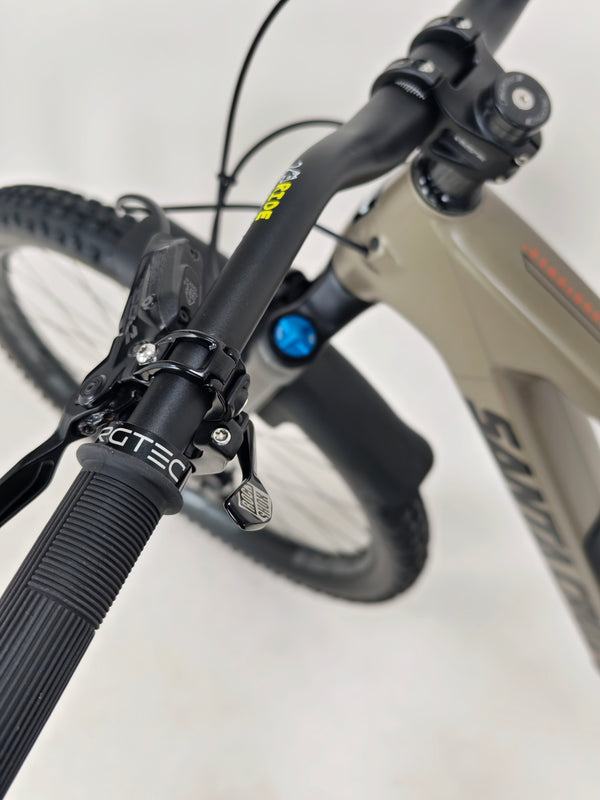 Santa Cruz Megatower 2 GX AXS C 2023 / Customized / LARGE / RRP: £7,899.00/ Excellent Condition!