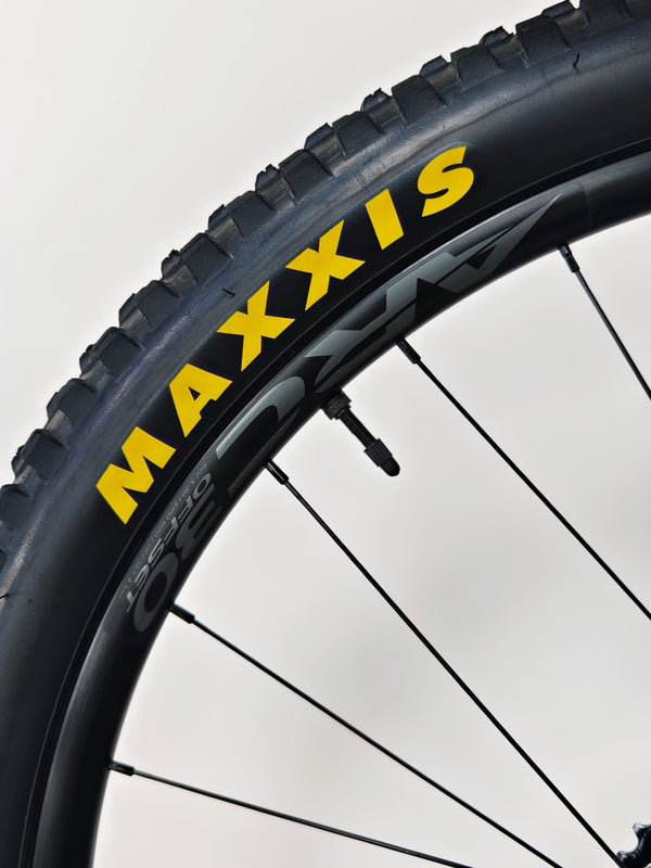 Santa Cruz Megatower 2 GX AXS C 2023 / Customized / LARGE / RRP: £7,899.00/ Excellent Condition!