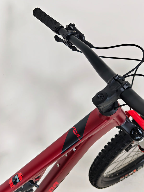 Merida One-Forty 500 2024 / Long (L) / RRP: £2,600.00 / Excellent Condition