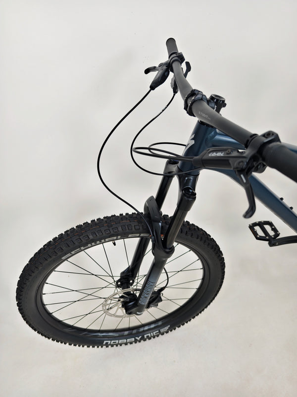 Specialized Fuse Sport 27.5 2023 / LARGE / RRP: £1,600.00 / Excellent Condition