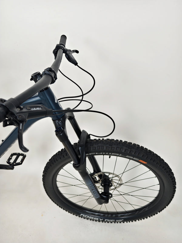 Specialized Fuse Sport 27.5 2023 / LARGE / RRP: £1,600.00 / Excellent Condition