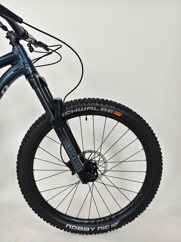 Specialized Fuse Sport 27.5 2023 / LARGE / RRP: £1,600.00 / Excellent Condition