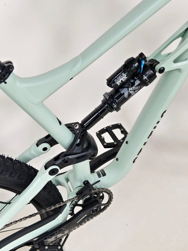 Specialized Status 160/ X-LARGE (S5) / RRP: £2,900.00 / Very Good Condition