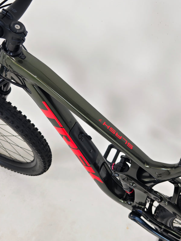 Trek Slash 7 2022 / ML/ 180 mm travel / RRP: £3,200.00 / Very Good Condition!
