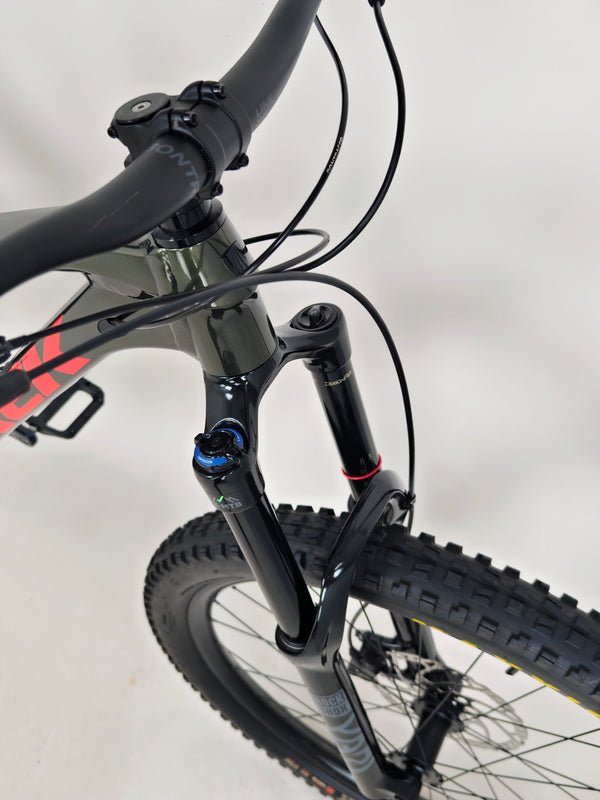 Trek Slash 7 2022 / ML/ 180 mm travel / RRP: £3,200.00 / Very Good Condition!