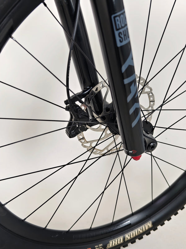 Trek Slash 7 2022 / ML/ 180 mm travel / RRP: £3,200.00 / Very Good Condition!