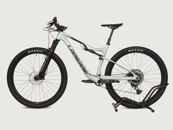 Lapierre XRM 6.9 2023 Carbon XC Race FS Mountain Bike / MEDIUM / RRP £3,999.00 / Very Good Condition!