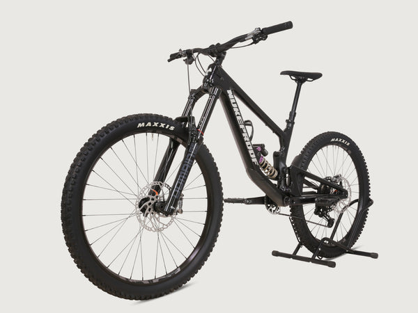 Nukeproof Giga 297 Limited-Edition "Sprung" Carbon 2023 / MEDIUM / Custom Built / Excellent Condition