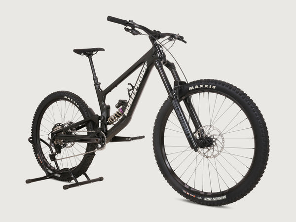 Nukeproof Giga 297 Limited-Edition "Sprung" Carbon 2023 / MEDIUM / Custom Built / Excellent Condition
