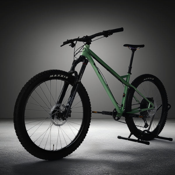 Orange P7 27.5 S 2023/ MEDIUM/ 27.5”/ RRP: £2,600.00 / Excellent Condition
