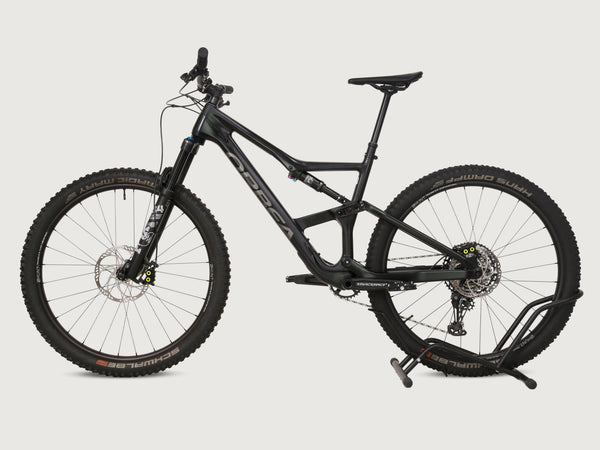 Orbea Occam Carbon / Custom-Built / LARGE / Est. value: £4,000 / Very Good Condition