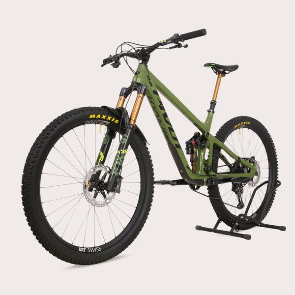 Pivot Switchblade Pro XT/XTR 2023 / LARGE / RRP: £8,100.00 / Very Good Condition