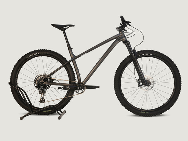 Specialized Fuse Comp 29 2023 / LARGE / Excellent Condition / RRP: £2,000.00