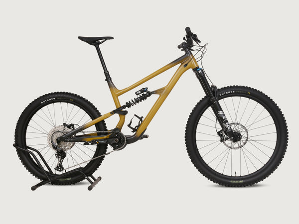 Specialized STATUS 2 170 2025 / X-LARGE (S5) / FOX 38 / RRP: £2,999.00 / Like NEW!