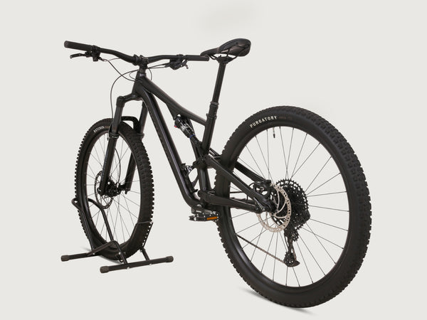 Specialized Stumpjumper Alloy 2022 / S4 - LARGE /RRP: £2,100.00 / Very Good Condition