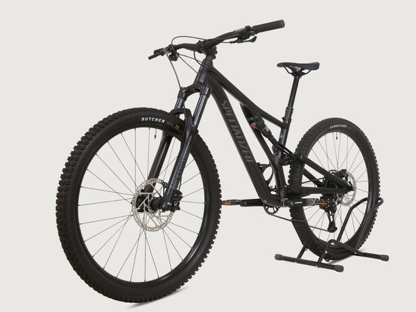 Specialized Stumpjumper Alloy 2022 / S4 - LARGE /RRP: £2,100.00 / Very Good Condition