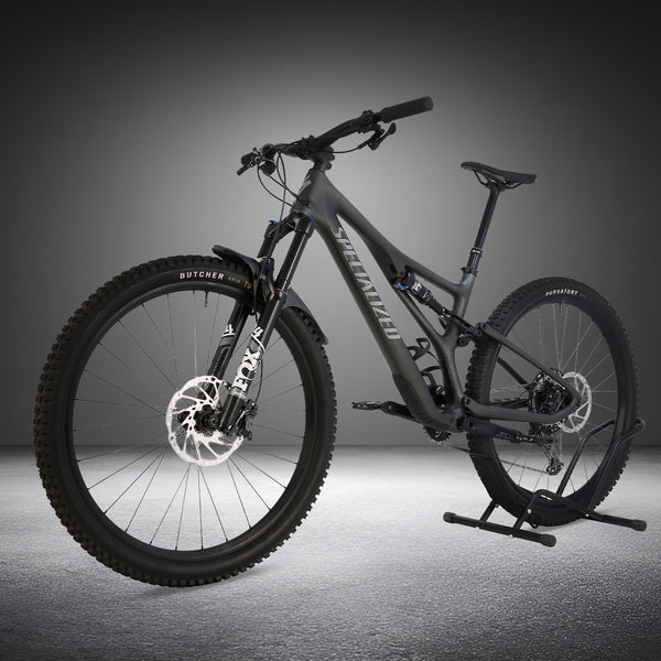 Full view of the Specialized Stumpjumper Comp CARBON 2023 large mountain bike, showcasing its pristine condition, RRP: £4,250.00, special price £1,980.00 with FREE Delivery!