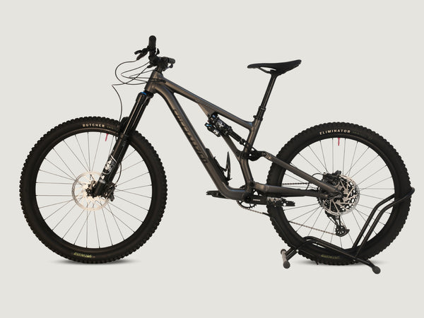 Specialized Stumpjumper EVO Comp Alloy 29 / MEDIUM (S3) / Very Good Condition