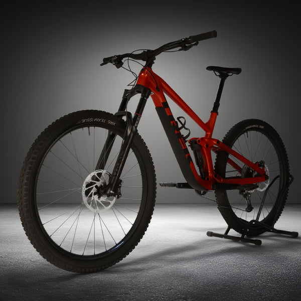 Trek Slash 7 2023 / MEDIUM / RRP: £3,200.00 / Very Good Condition
