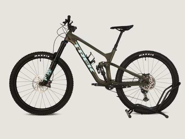 Trek Slash 9.7 SLX + XT 29 2022 / MEDIUM / RRP: £4,700.00 / Excellent Condition!