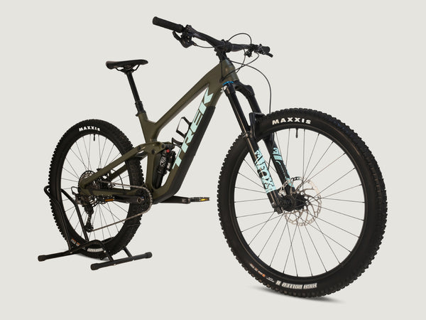 Trek Slash 9.7 SLX + XT 29 2022 / MEDIUM / RRP: £4,700.00 / Excellent Condition!