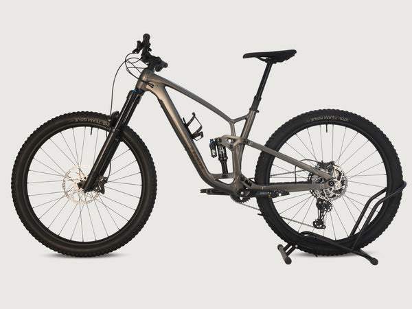 TREK Fuel EX 9.7 Gen 6 2023 CARBON / LARGE / RRP: £4,175.00 / Very Good Condition