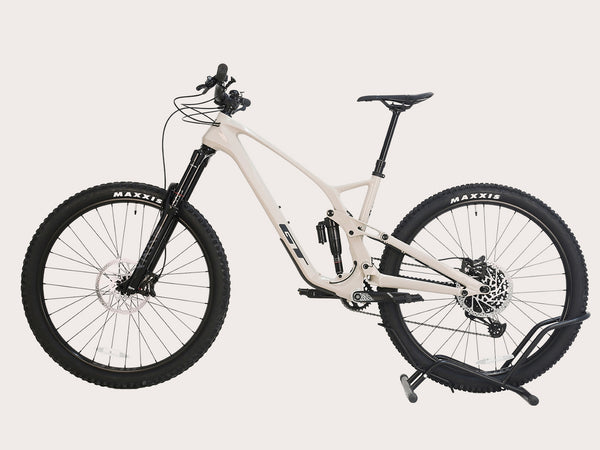 GT Force Carbon Elite 2023 / LARGE / RRP: £3,650.00 / Excellent Condition