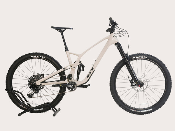 GT Force Carbon Elite 2023 / LARGE / RRP: £3,650.00 / Excellent Condition